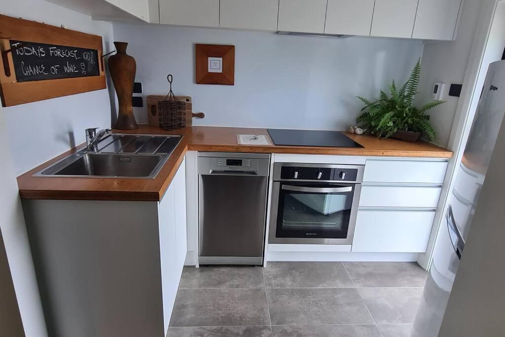Apartment 1 - Haddin Court - Executive One Bedroom Blenheim Dış mekan fotoğraf